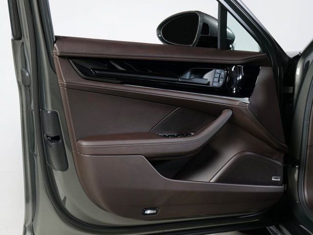New 2025 Porsche Panamera 4 image 23