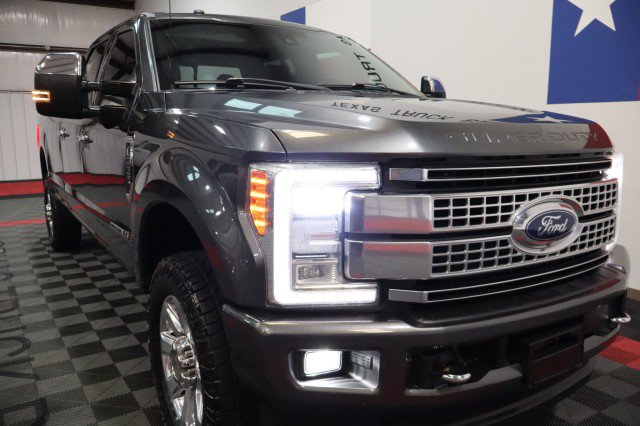 Used 2017 Ford F350 Platinum w/ Platinum Ultimate Package AWD/4WD image 23