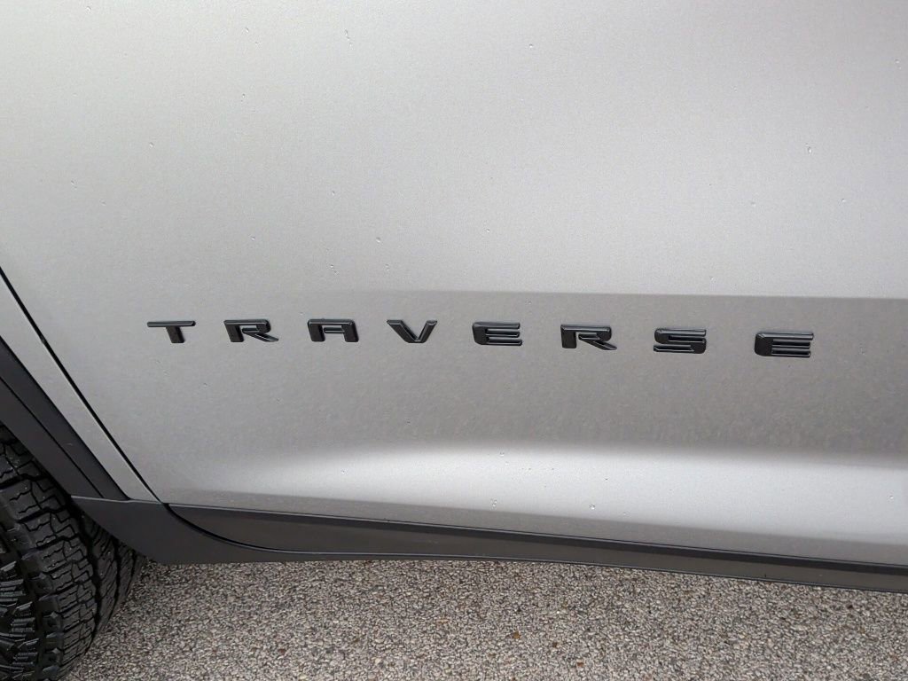 Used 2025 Chevrolet Traverse Z71 AWD/4WD image 46