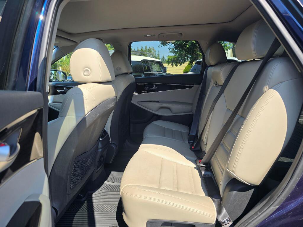 Used 2020 Kia Sorento EX AWD/4WD image 4