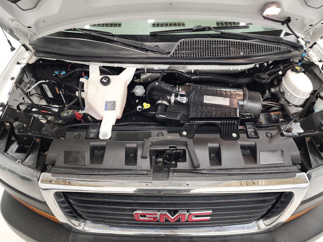 Used 2018 GMC Savana 3500 LT w/ LT Preferred Equipment Group image 38