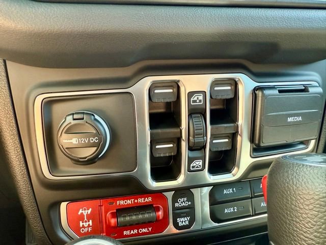 New 2025 Jeep Wrangler Rubicon image 24