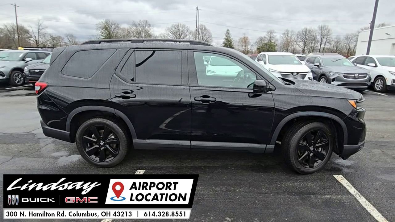 Used 2025 Honda Pilot Black Edition image 10