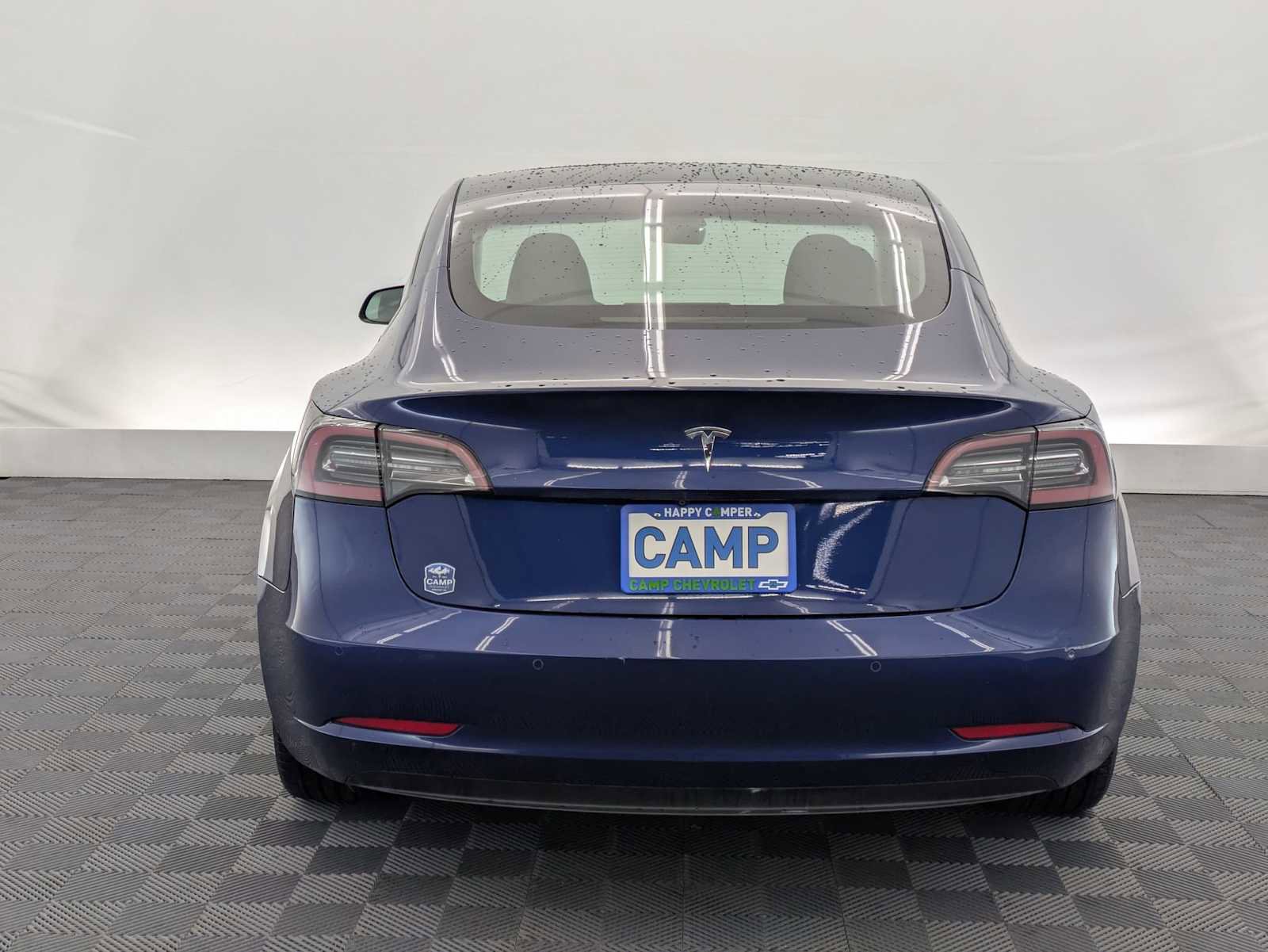 Used 2022 Tesla Model 3 Standard Range image 5