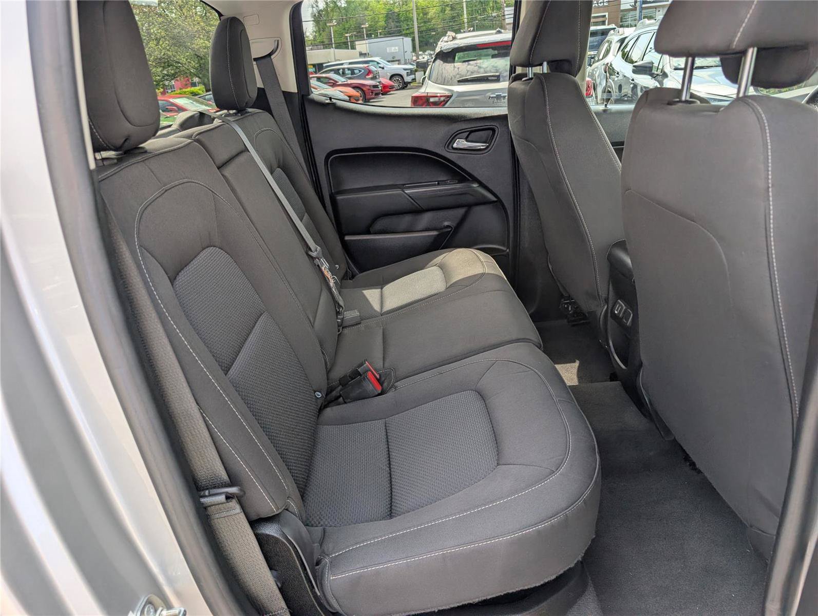 Used 2020 Chevrolet Colorado LT RWD image 12