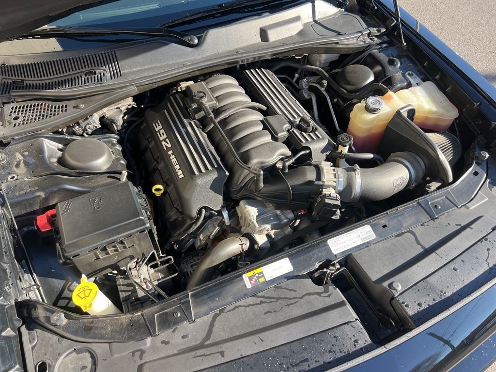 Used 2013 Dodge Challenger SRT8 w/ Harman Kardon Audio Group image 27