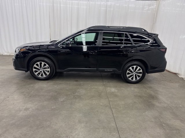 Used 2022 Subaru Outback Premium image 31