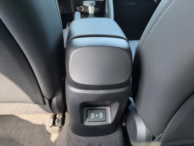 New 2026 Hyundai Elantra SEL Sport FWD image 23