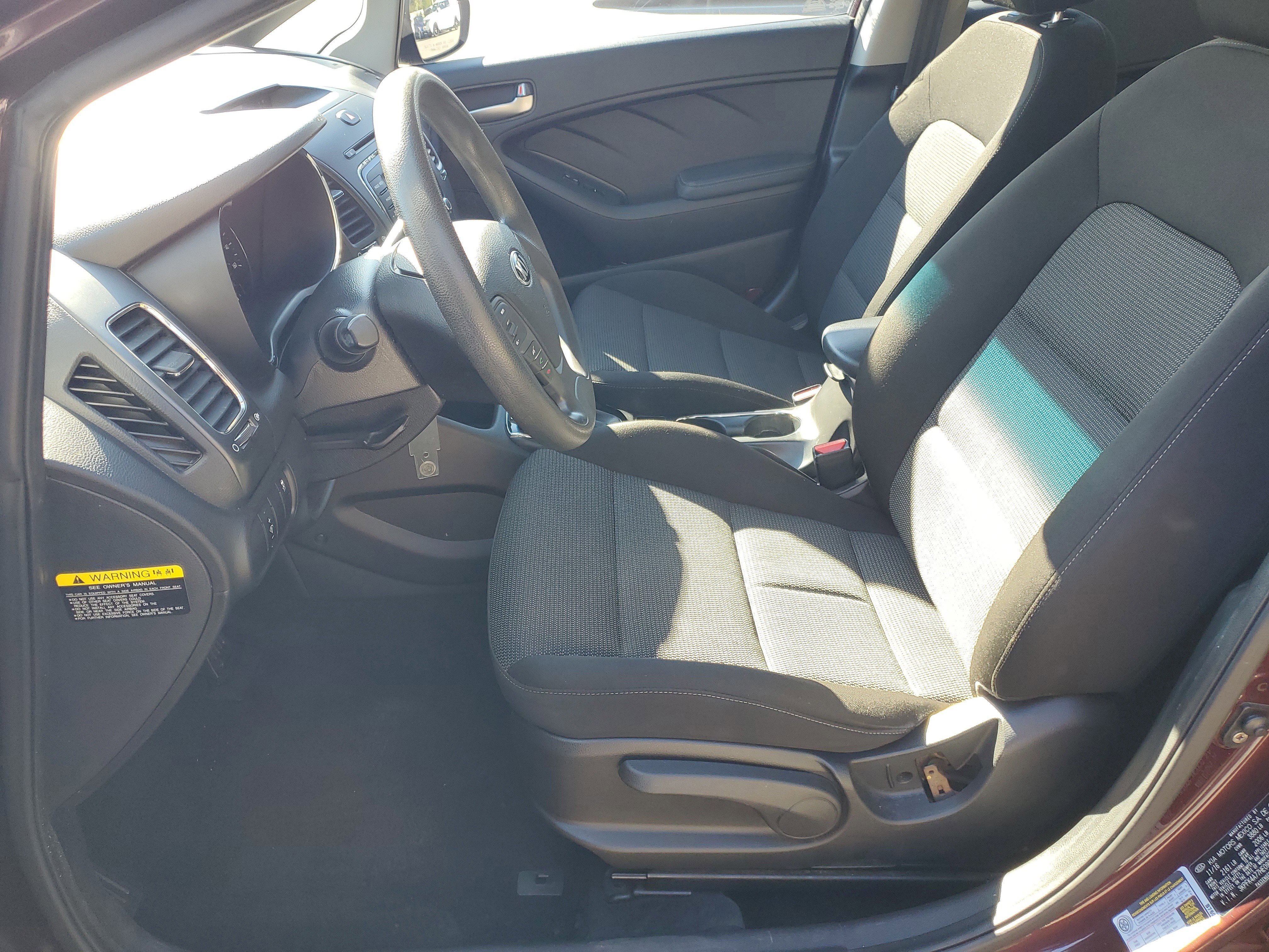 Used 2017 Kia Forte LX image 20