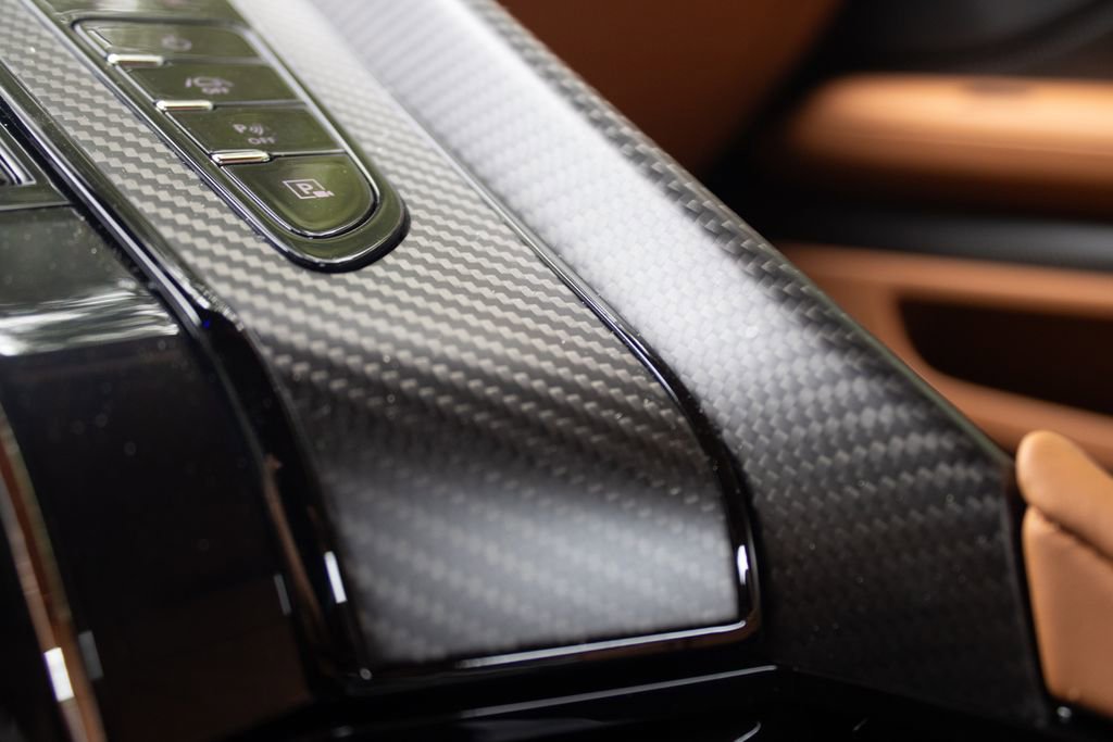 New 2025 Aston Martin DB12 Coupe image 19