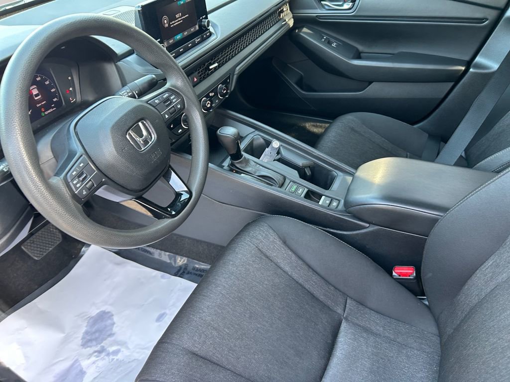 Used 2023 Honda Accord EX image 10