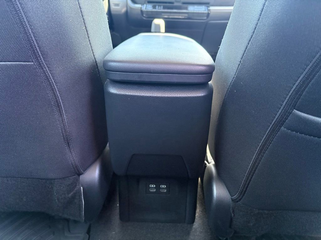 Used 2024 Toyota Prius LE FWD image 17