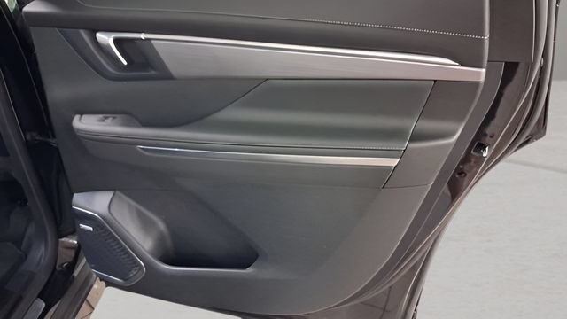 Used 2026 Buick Enclave Preferred FWD image 18