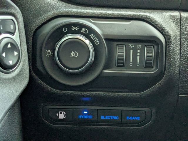 Used 2021 Jeep Wrangler Unlimited Rubicon 4xe w/ Advanced Safety Group image 21