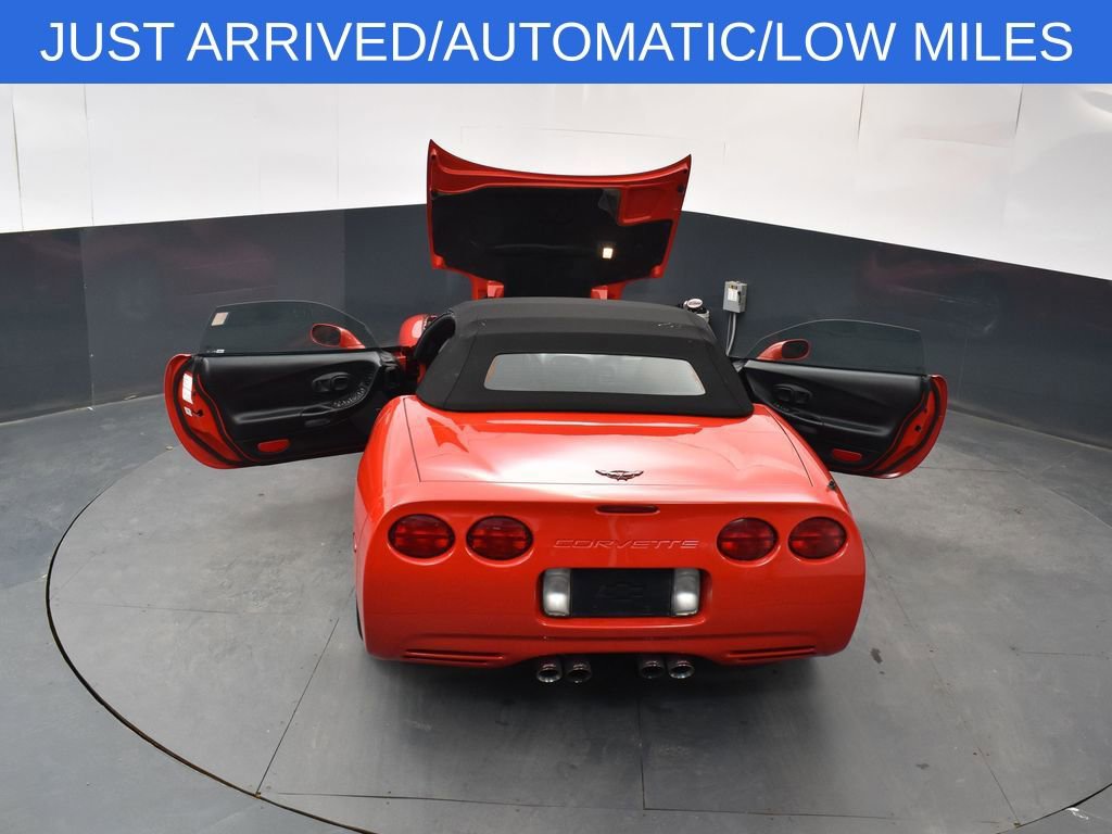 Used 2004 Chevrolet Corvette Convertible w/ Preferred Equipment Group RWD image 9