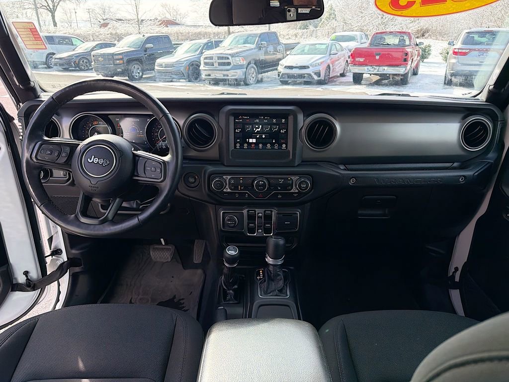Used 2023 Jeep Wrangler Sport S image 17