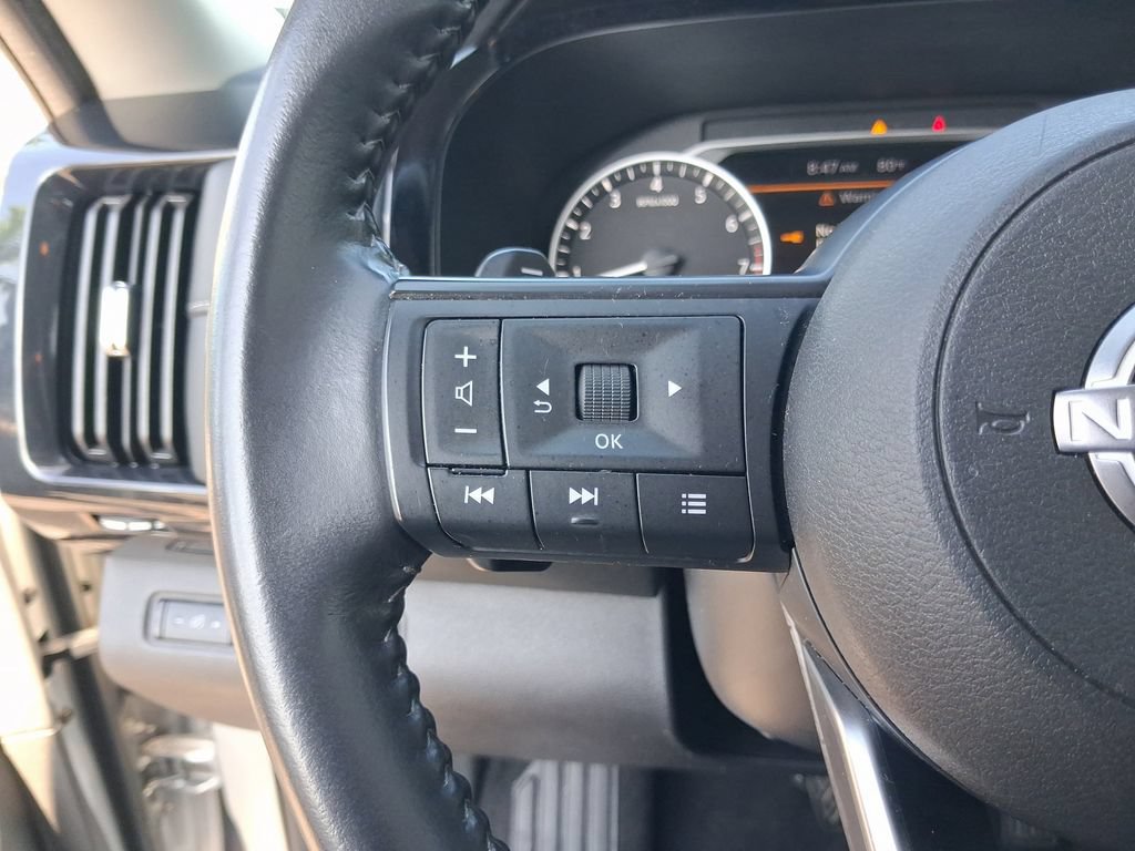Used 2024 Nissan Pathfinder SV FWD image 20
