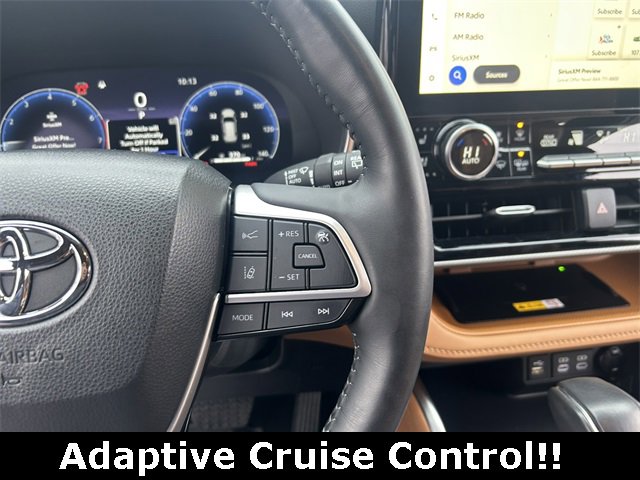 Used 2024 Toyota Highlander Platinum image 5