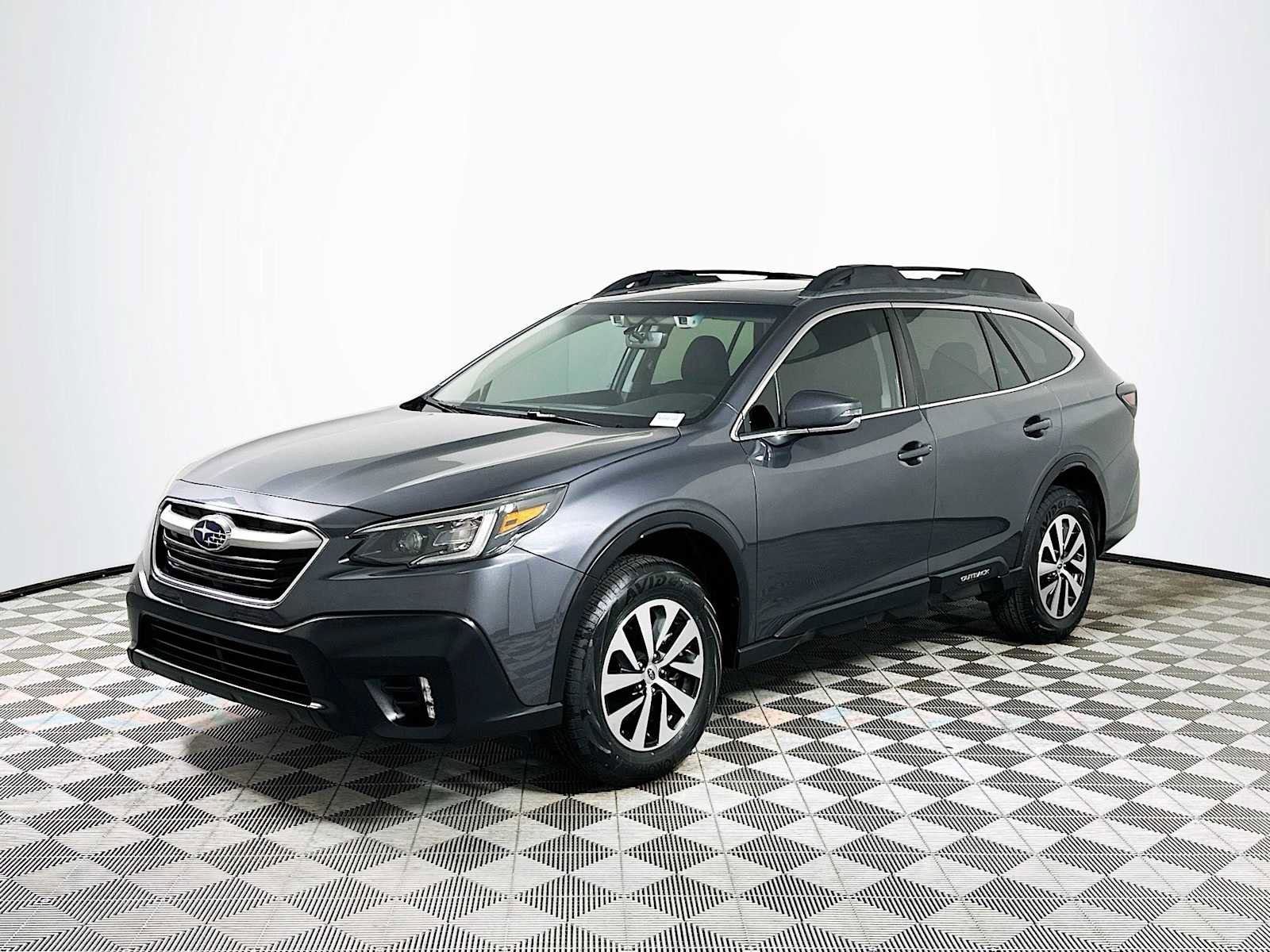 Used 2021 Subaru Outback Premium w/ Popular Package #1 AWD/4WD image 3