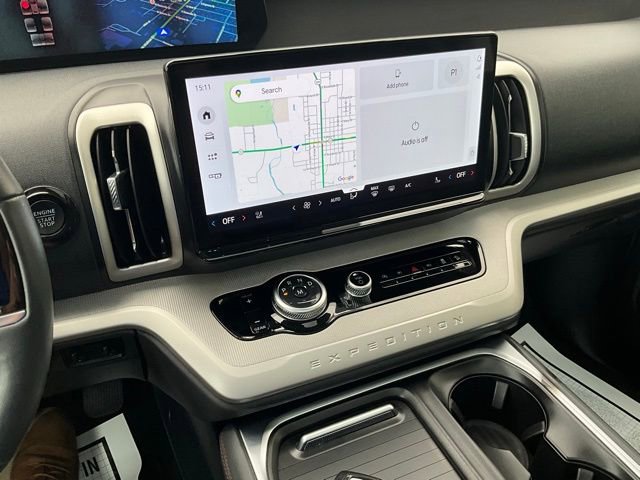 Used 2025 Ford Expedition Active image 16