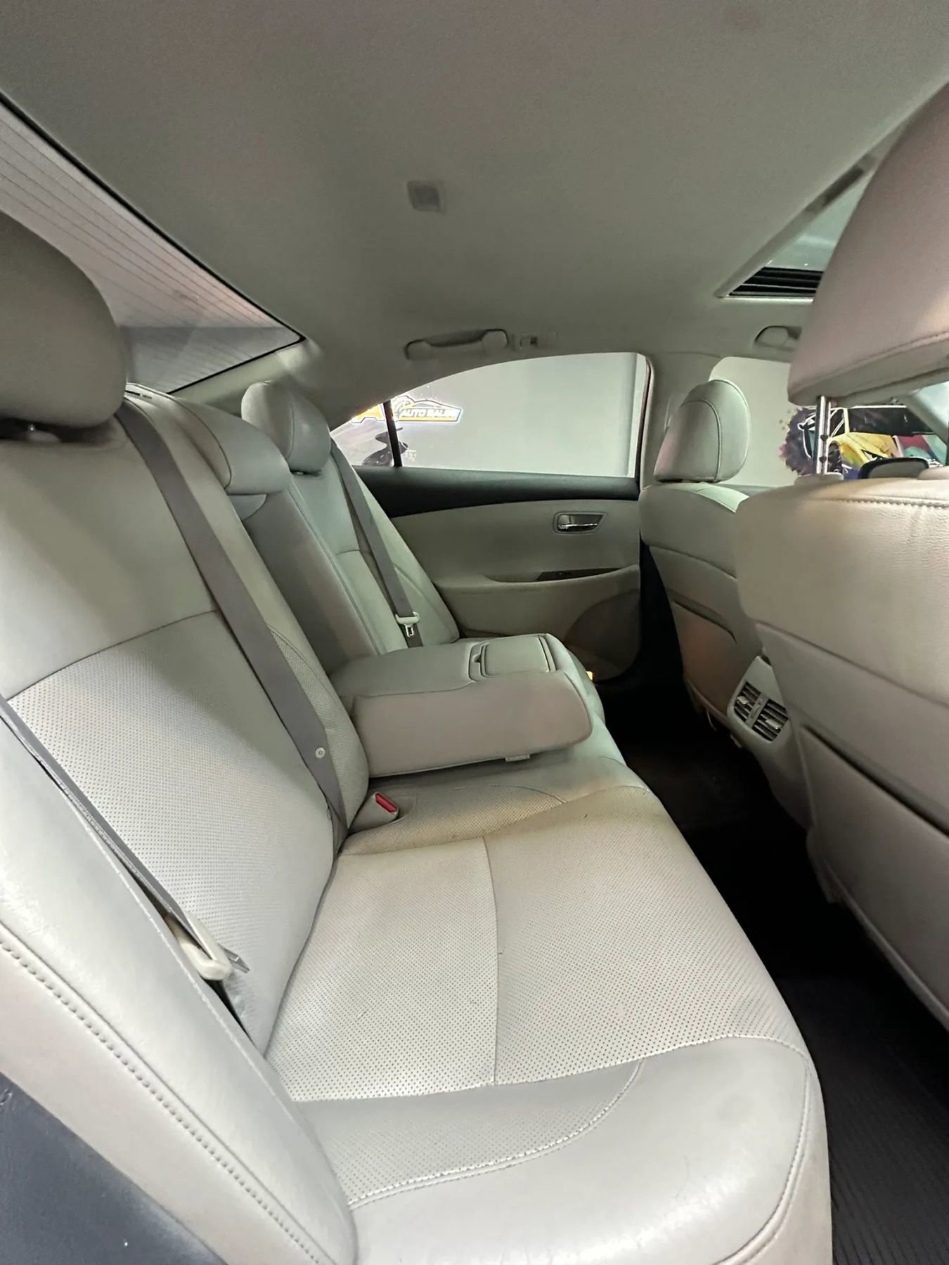 Used 2011 Lexus ES 350 FWD image 24