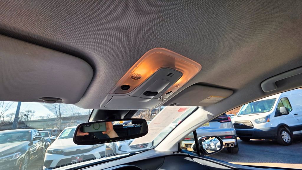 Used 2016 Toyota Prius Four Touring w/ Four Season Floor Mat Package image 12