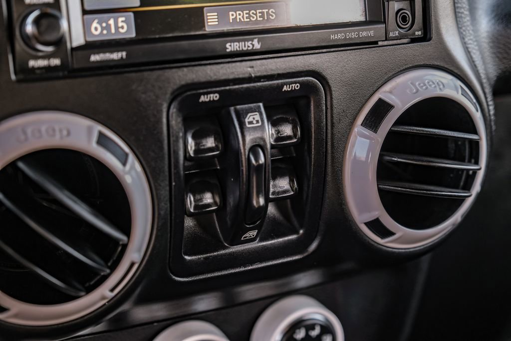 Used 2015 Jeep Wrangler Unlimited Sahara w/ Quick Order Package 24X image 25