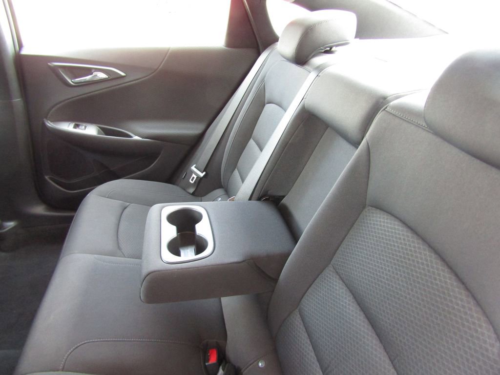 Used 2023 Chevrolet Malibu LT FWD image 29
