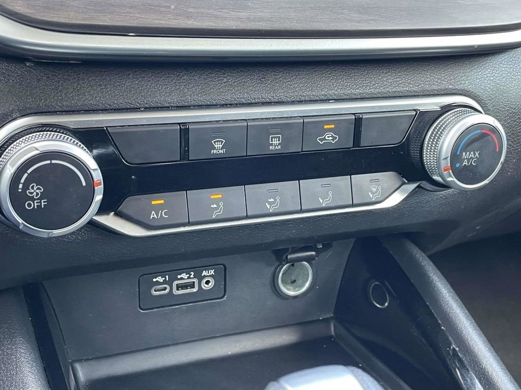 Used 2024 Nissan Altima 2.5 SV FWD image 24