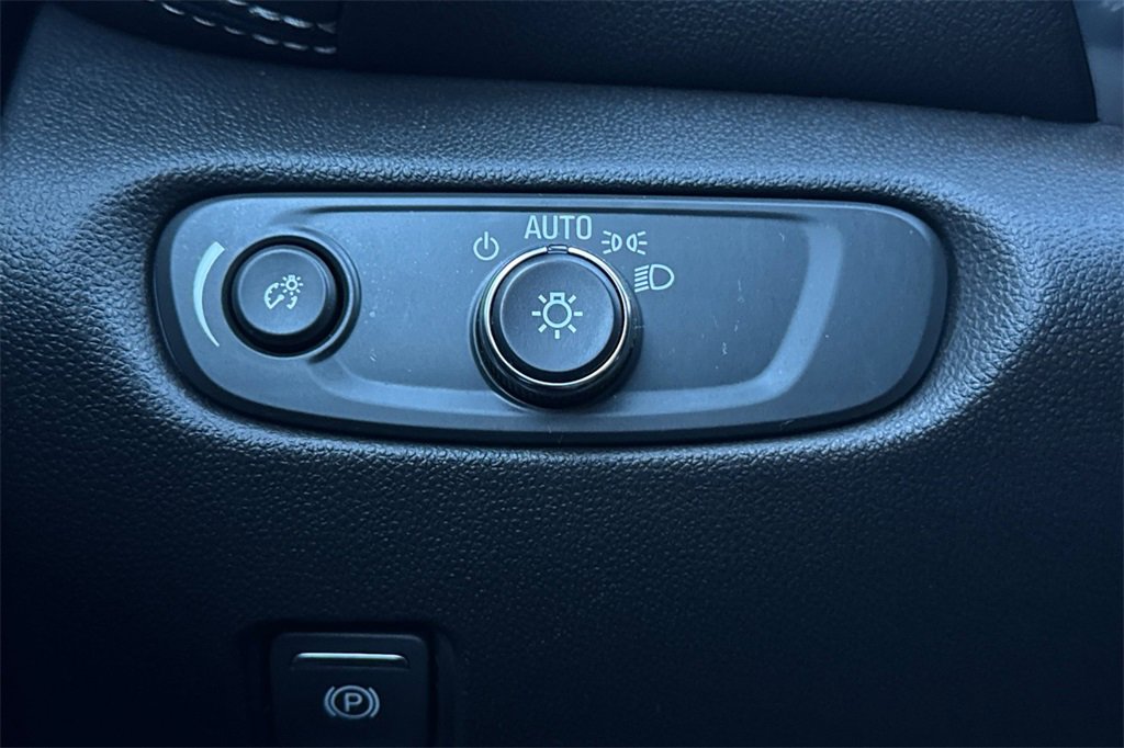 Certified 2023 Chevrolet Blazer LT image 31