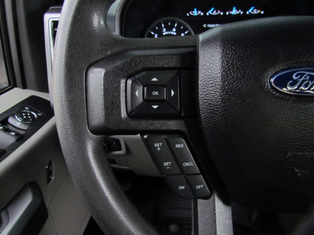 Used 2019 Ford F250 XLT w/ XLT Value Package image 25