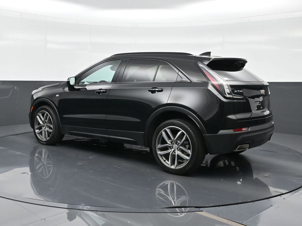Certified 2023 Cadillac XT4 Sport FWD image 3