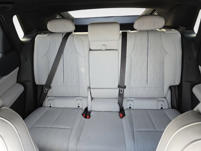 Certified 2024 Cadillac Lyriq Sport w/ LPO, Floor Liner Package AWD/4WD image 32