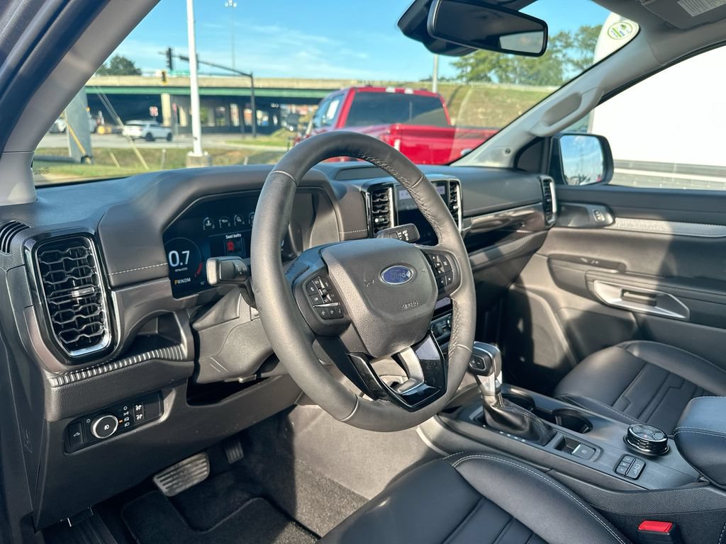 Used 2026 Ford Ranger Lariat w/ FX4 Off-Road Package AWD/4WD image 10