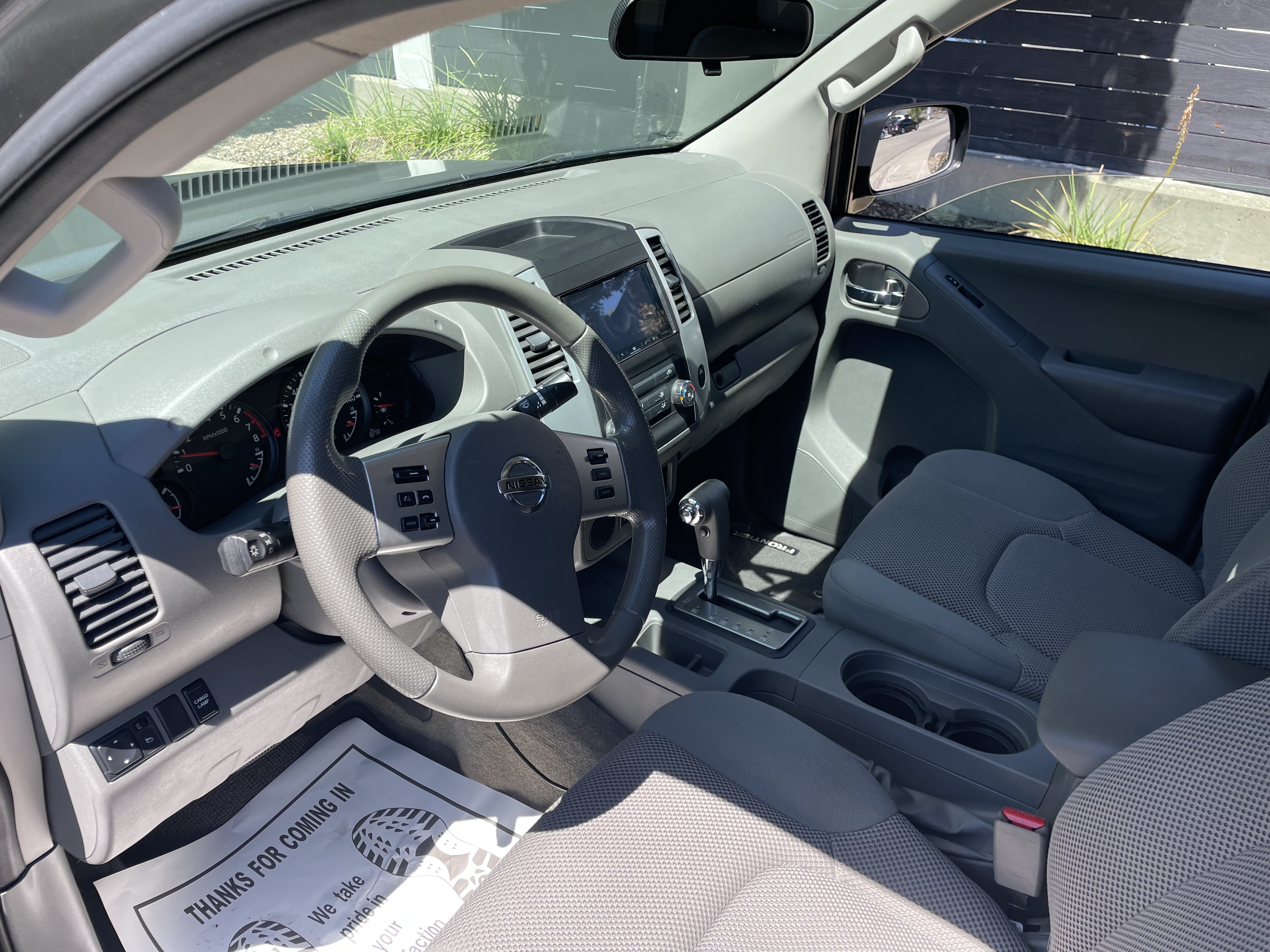 Used 2016 Nissan Frontier SV RWD image 6