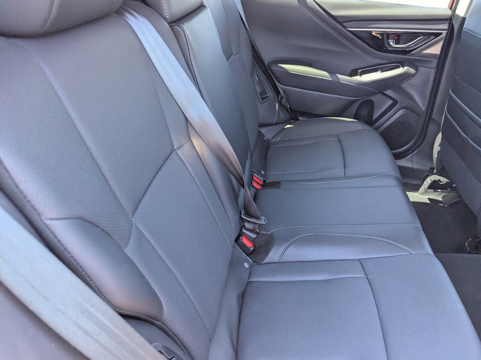 Certified 2025 Subaru Outback Limited w/ Popular Package #2 AWD/4WD image 13