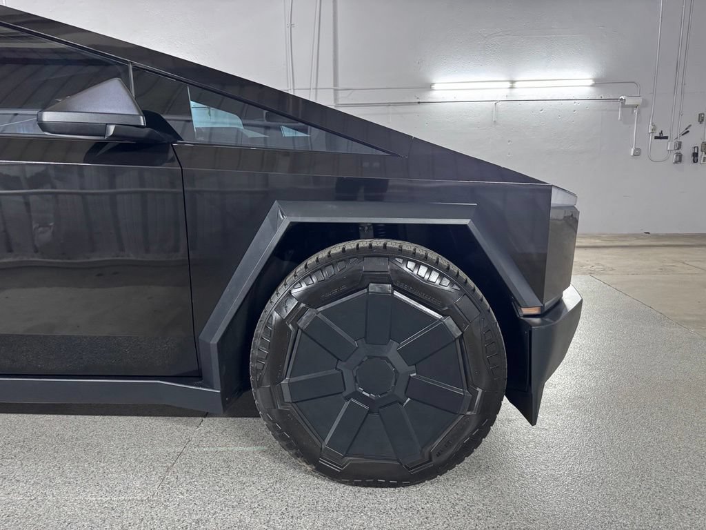 Used 2024 Tesla Cybertruck Cyberbeast AWD/4WD image 6