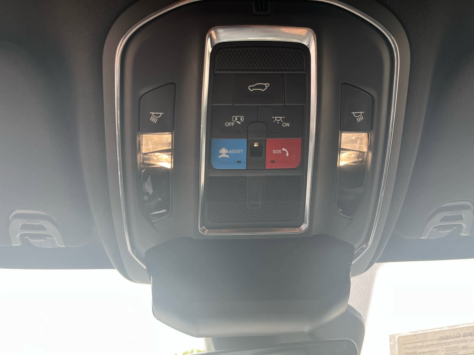 Used 2024 Jeep Wagoneer Series III AWD/4WD image 25