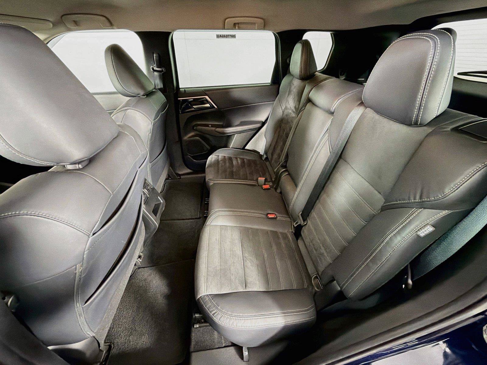 Used 2022 Mitsubishi Outlander SE AWD/4WD image 26