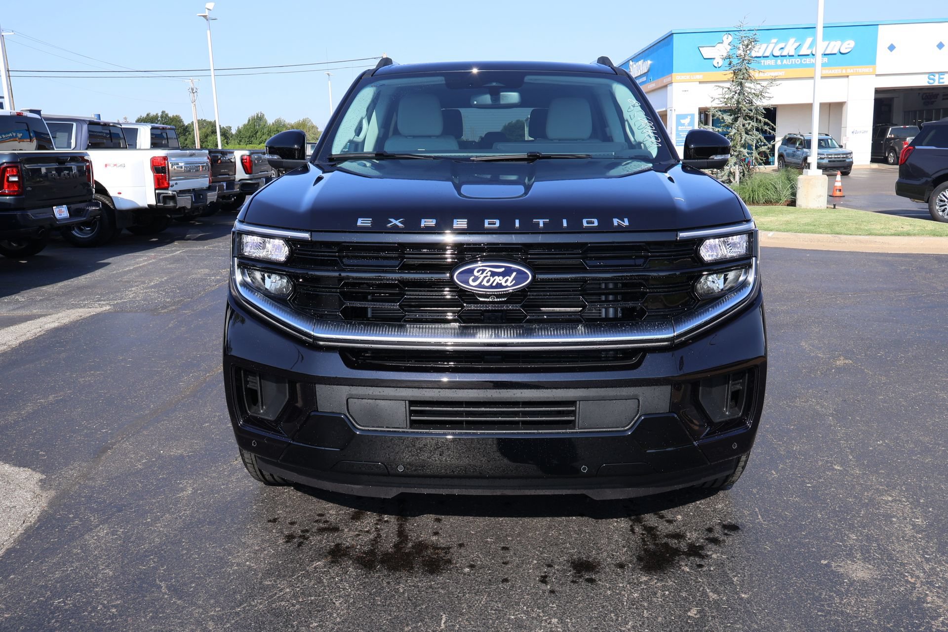 New 2027 Ford Expedition Platinum w/ Platinum Ultimate Package AWD/4WD image 11
