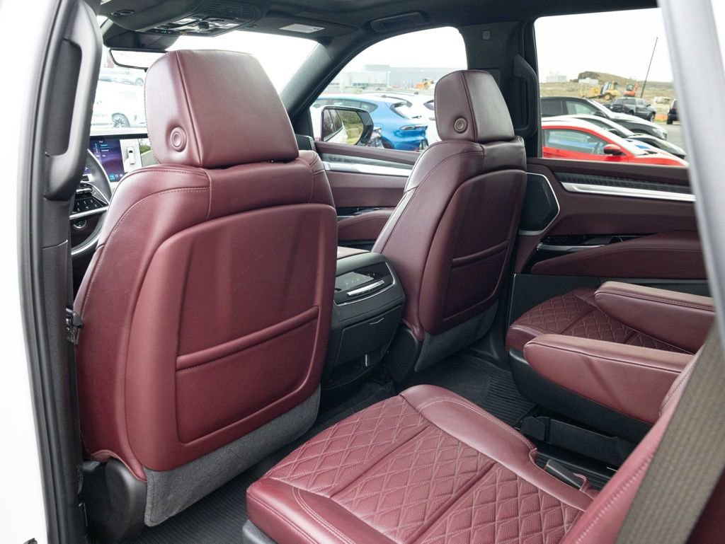 Used 2025 Cadillac Escalade Premium Luxury w/ Touring Package image 49