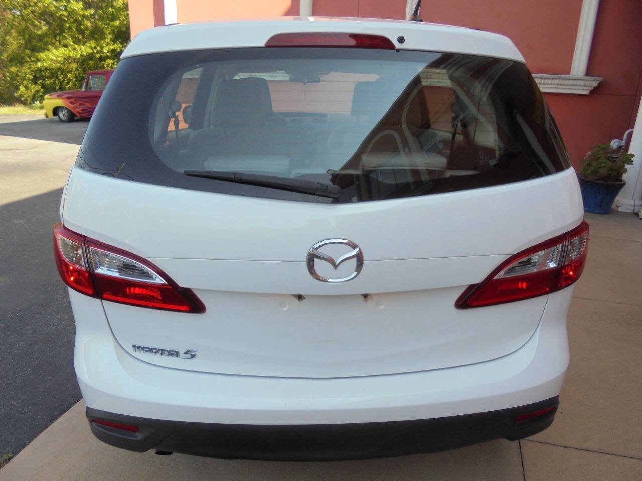 Used 2015 MAZDA MAZDA5 Sport FWD image 6