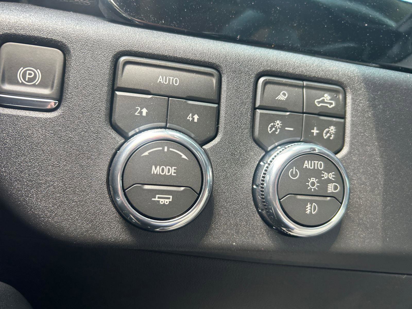 New 2026 GMC Sierra 1500 SLT w/ SLT Premium Package image 23