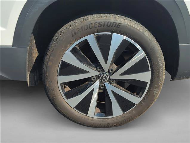 Used 2022 Volkswagen Taos SE w/ IQ.Drive SE Package FWD image 13