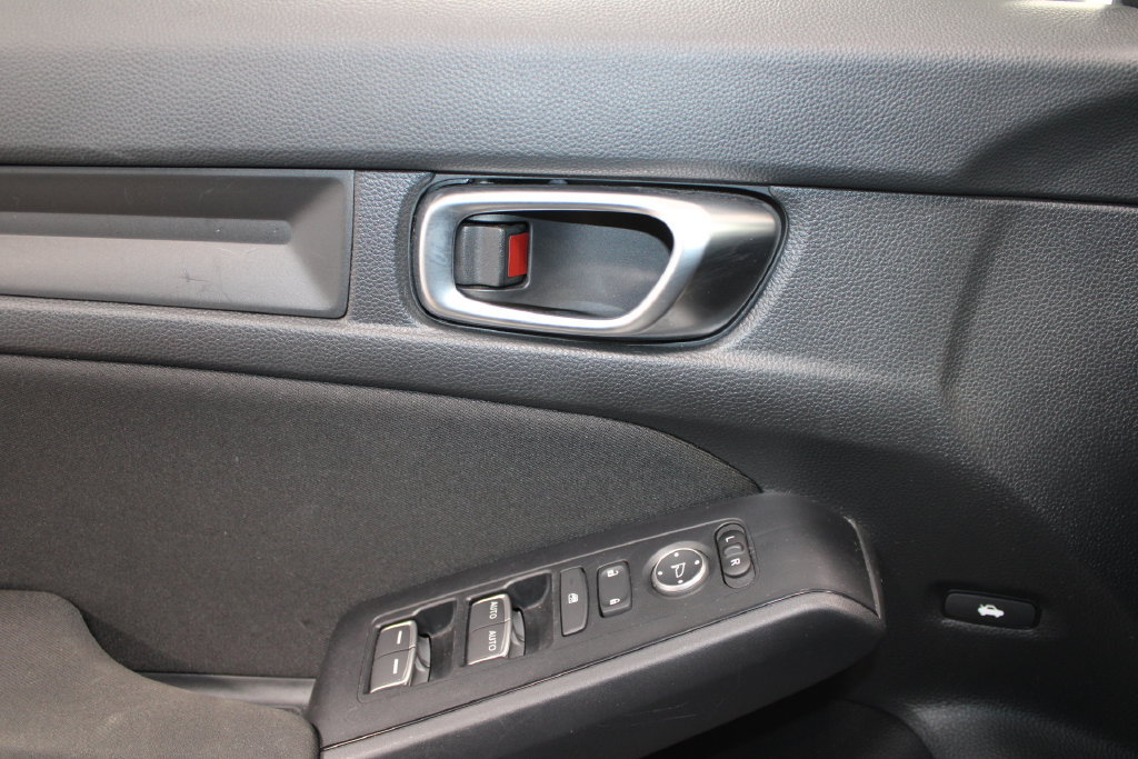Used 2025 Honda Civic Sport image 38