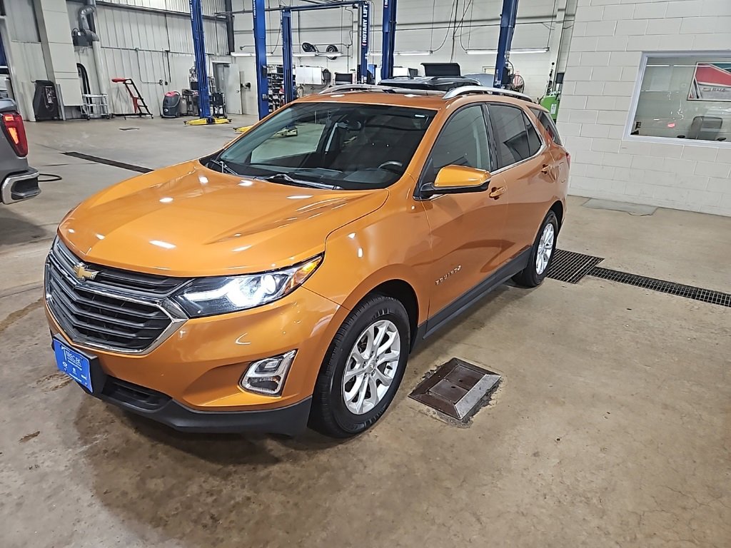 Used 2018 Chevrolet Equinox LT w/ Sun & Infotainment Package image 3