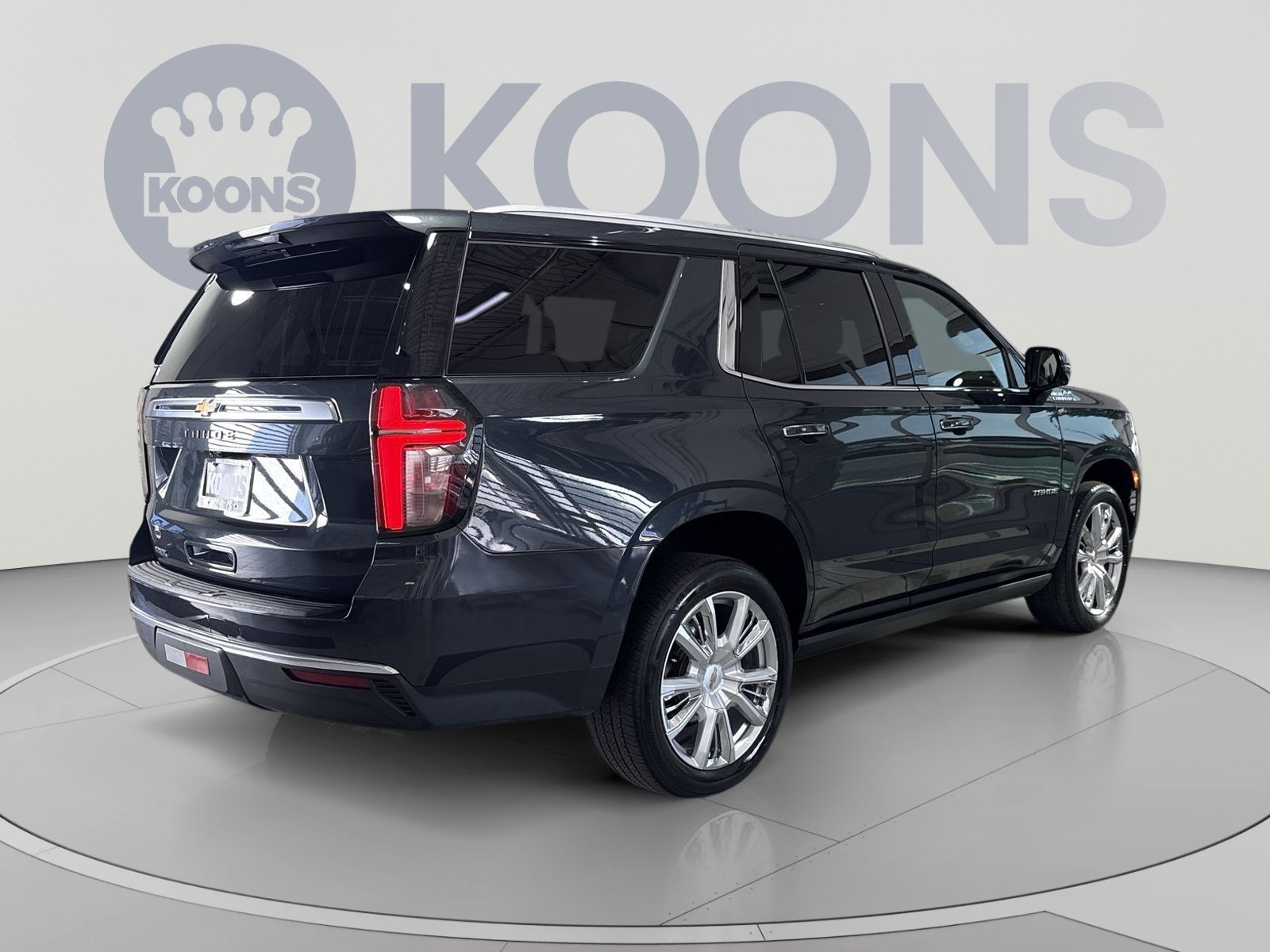Used 2022 Chevrolet Tahoe High Country w/ Premium Package 2 AWD/4WD image 11
