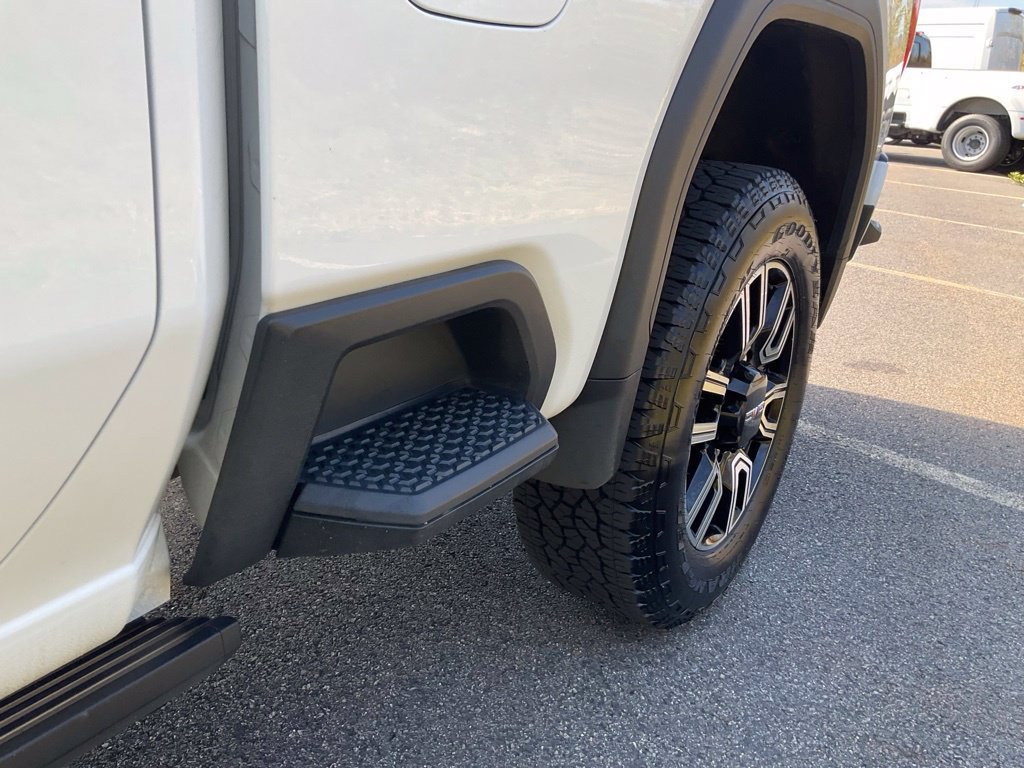 Used 2021 GMC Sierra 2500 AT4 w/ AT4 Premium Plus Package AWD/4WD image 29