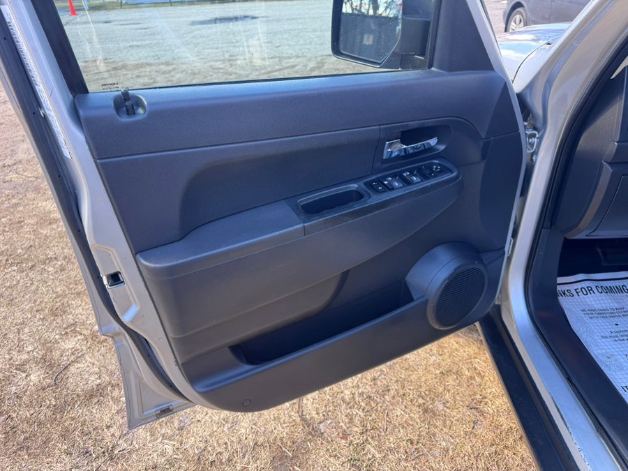 Used 2012 Jeep Liberty Sport AWD/4WD image 14