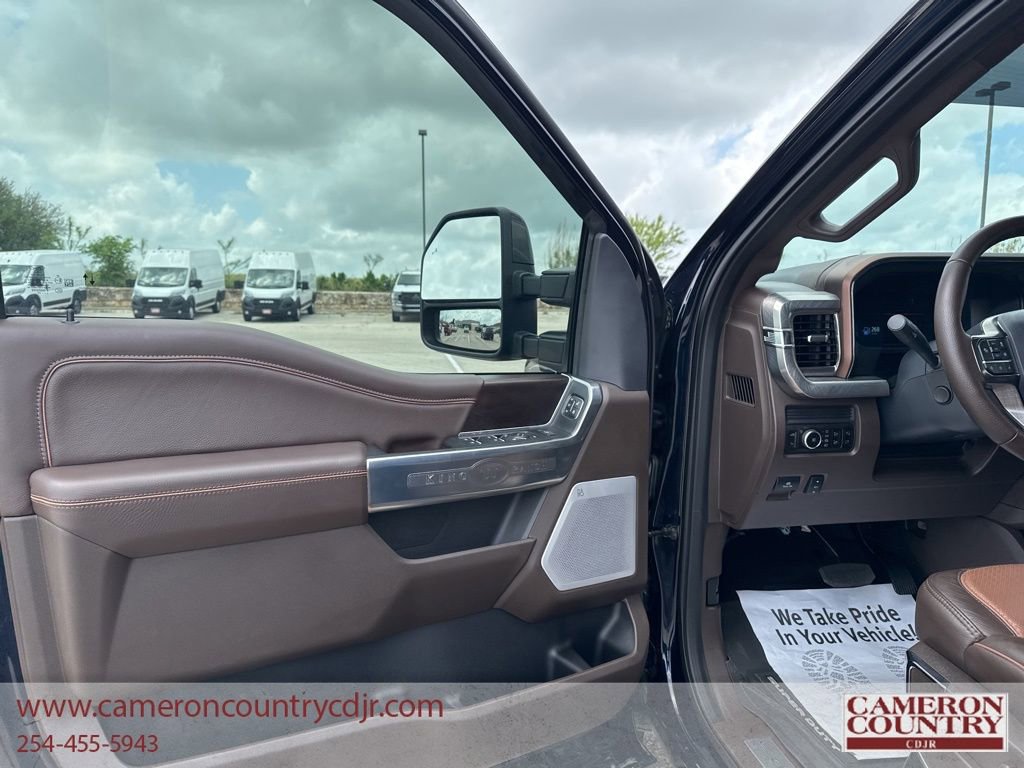 Used 2025 Ford F250 King Ranch AWD/4WD image 18